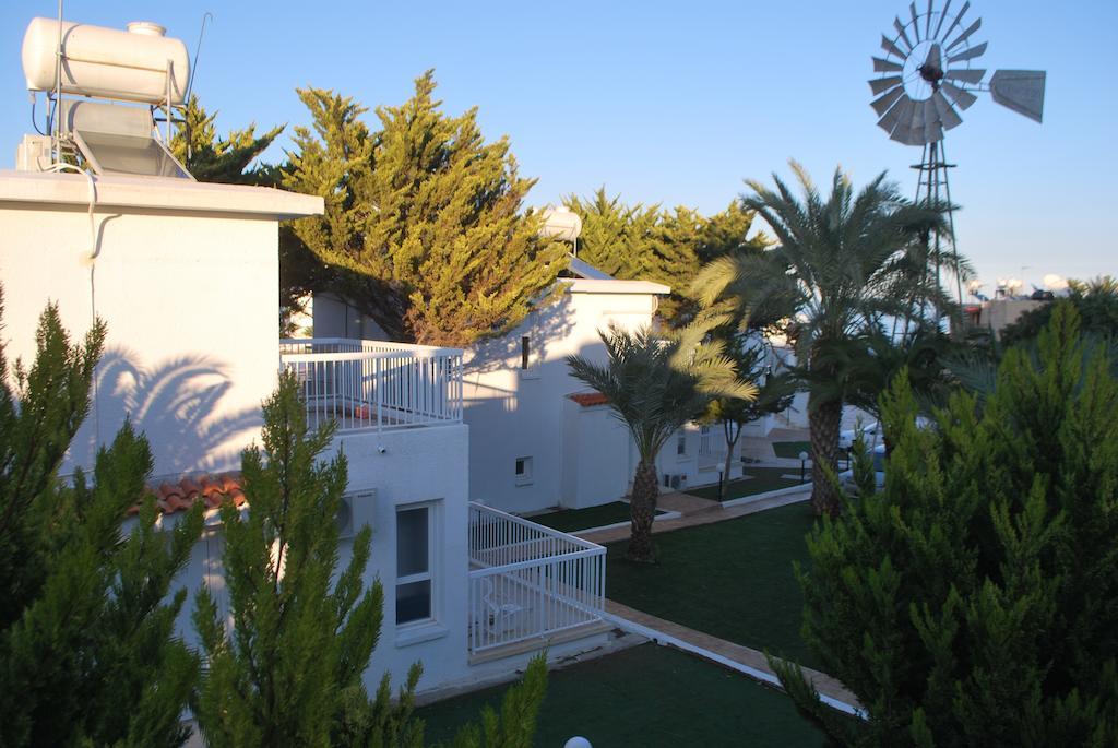 Flisvos Beach Apartments Protaras Ngoại thất bức ảnh