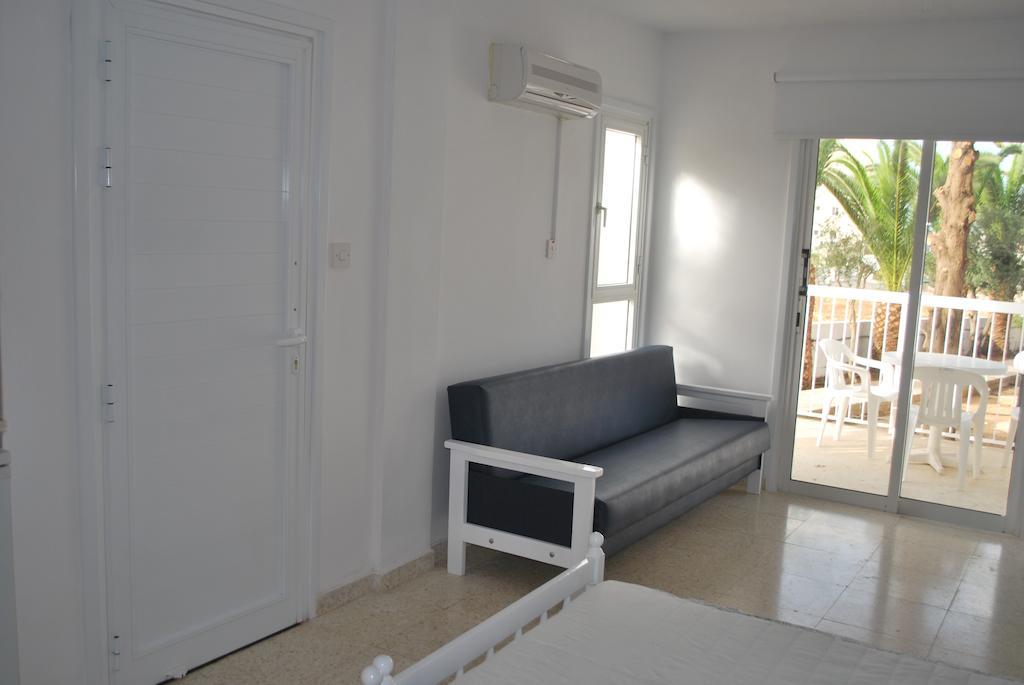 Flisvos Beach Apartments Protaras Phòng bức ảnh