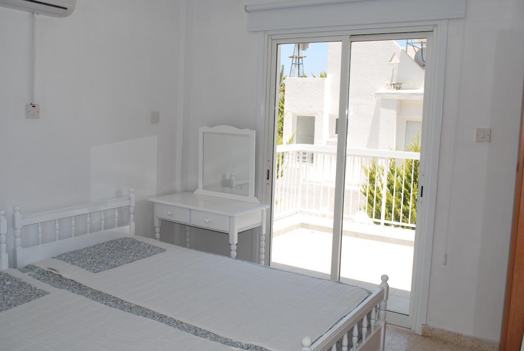 Flisvos Beach Apartments Protaras Phòng bức ảnh